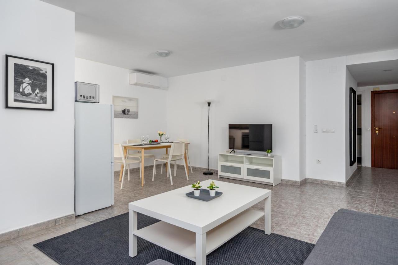 Central Flat With Pool In Fuengirola By Costarentals - Ref 171 外观 照片